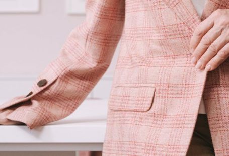 Creative Email - Woman in Pink and White Plaid Blazer Sitting on Brown Wooden Chair