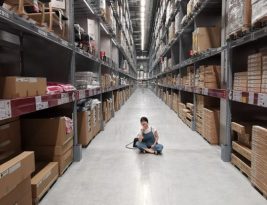 Managing Inventory Efficiently in E-commerce